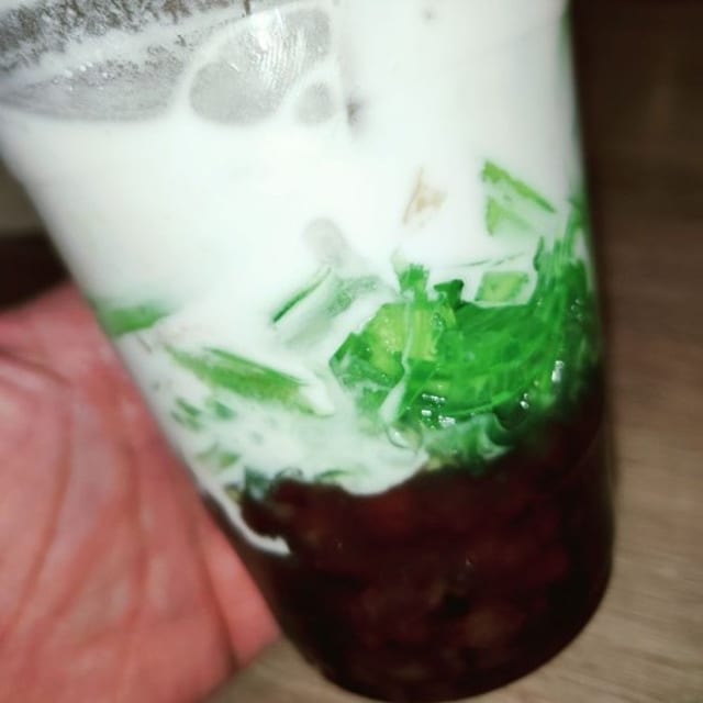 101. Che Ba Mau / Tricolor Tea.