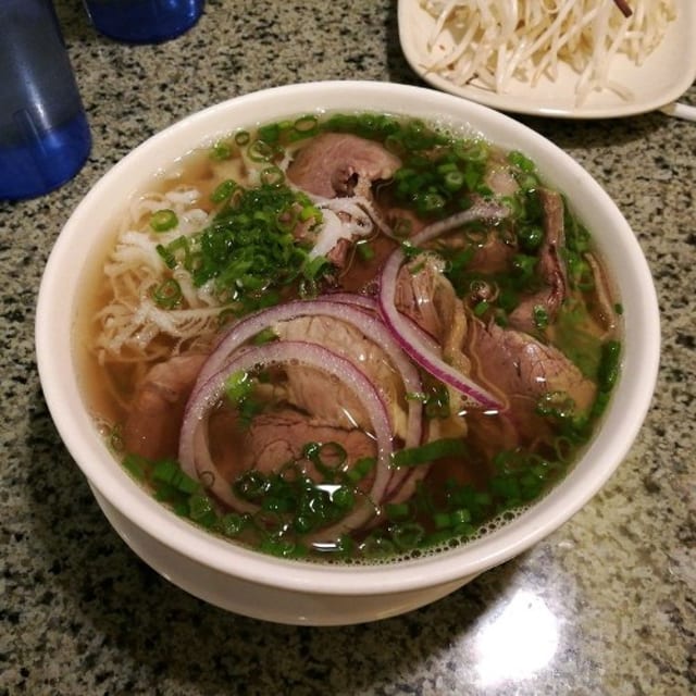 26. Pho Chin Nam Gau Bo Vien Sach / Noodles with Well Cooked Lean Beef, Brisket, Beef Ball & Tripe.