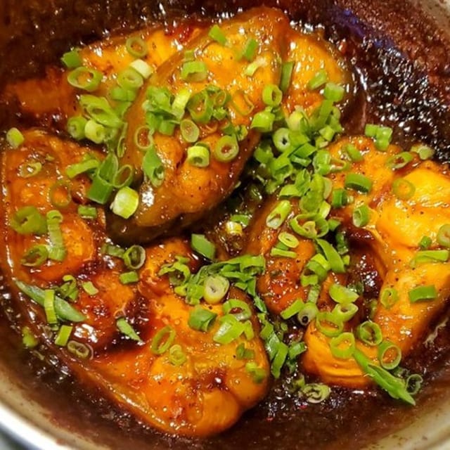 82. Ca Kho To / Caramelized Catfish.