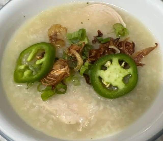 32. Chao Ga  / Porridge with Chicken / Porridge with Chicken.